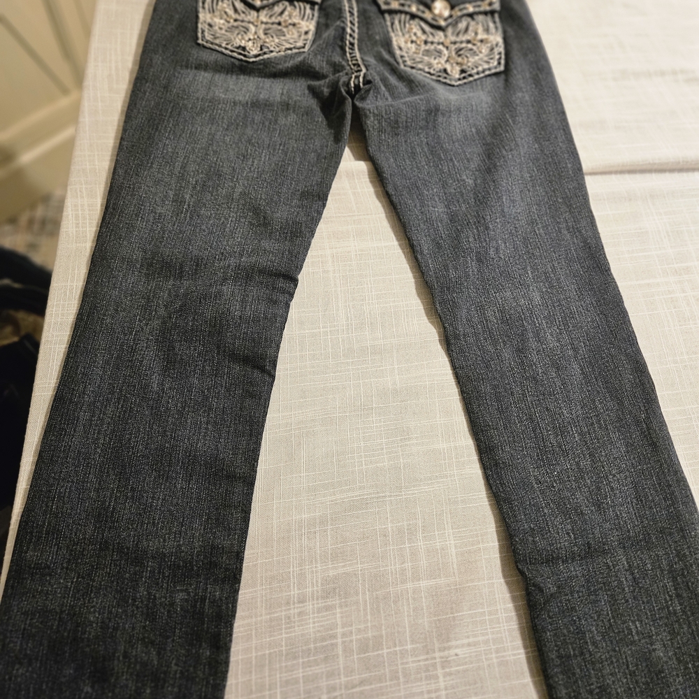 L.A. Idol Medium Wash Size 9 W 31 L 30 Pre Used